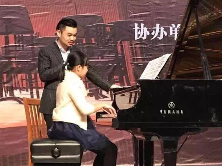 【回顧】2017雅馬哈亞洲音樂獎學金-嶺南師范學院頒獎典禮暨雅馬哈藝術(shù)家孫鵬杰鋼琴獨奏音樂會及大師班活動成功舉辦